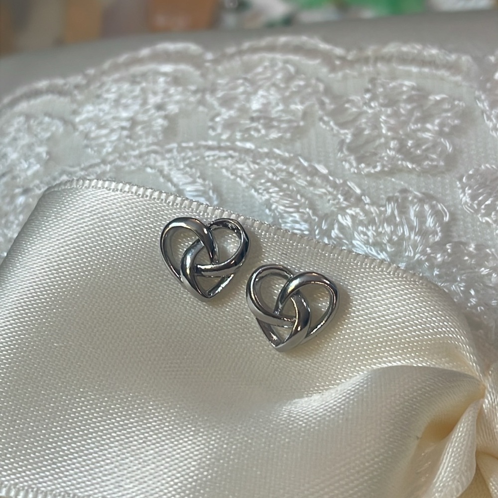 Celtic heart stud earrings in silver tone, size .5” - Picture 4 of 6